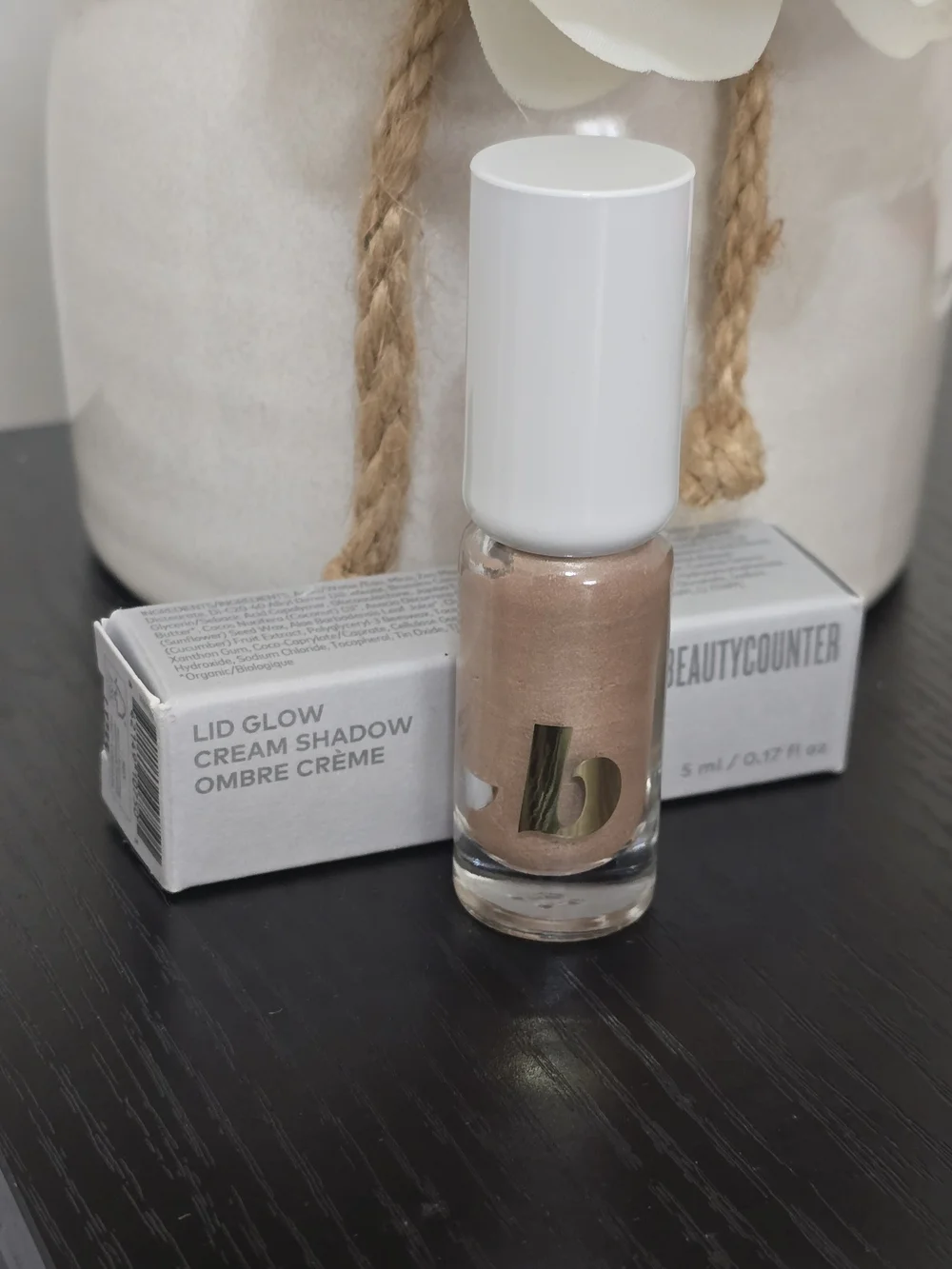 beautycounter shimmering champagne
